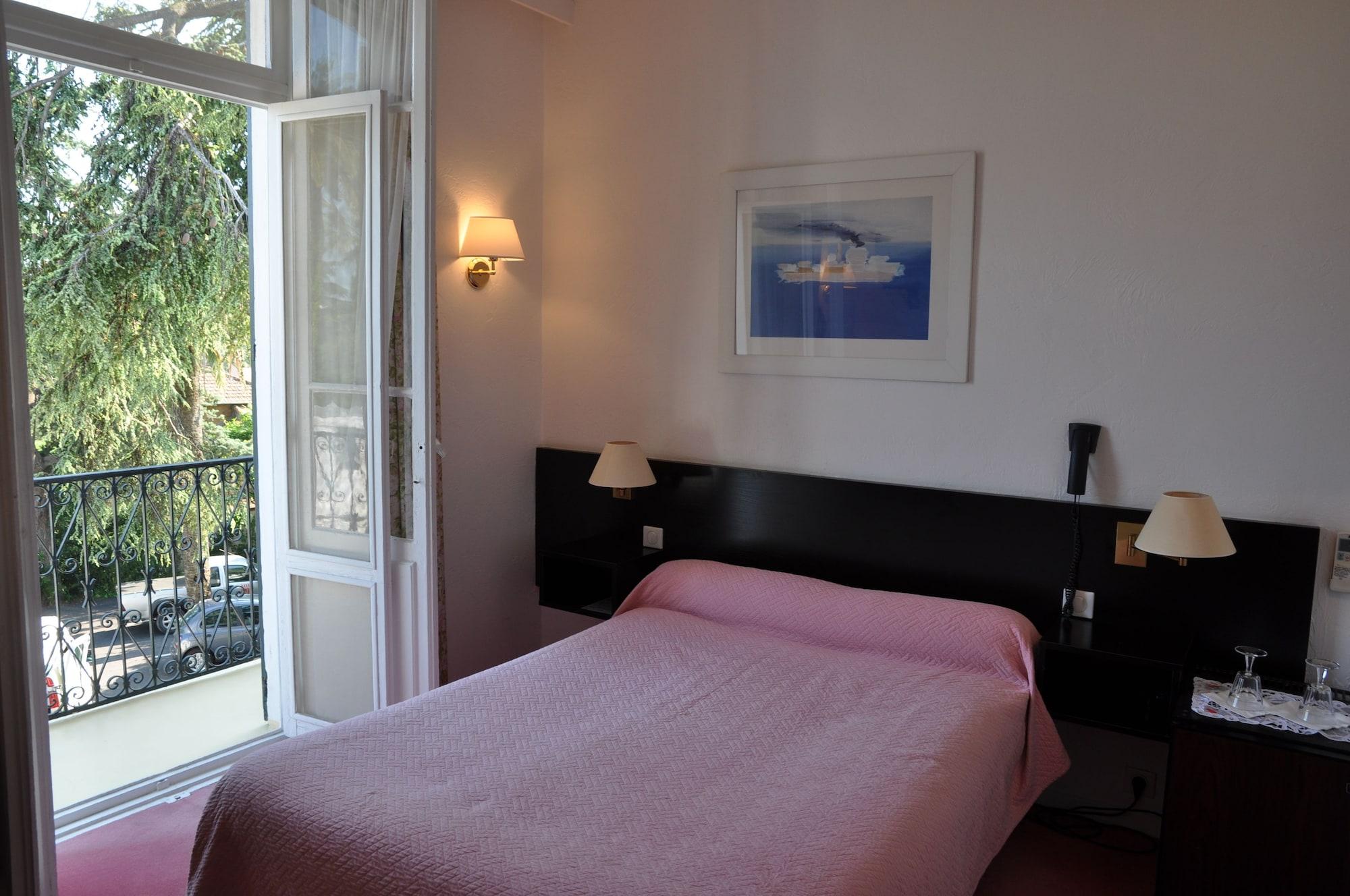 Des Mimosas Hotel 3*