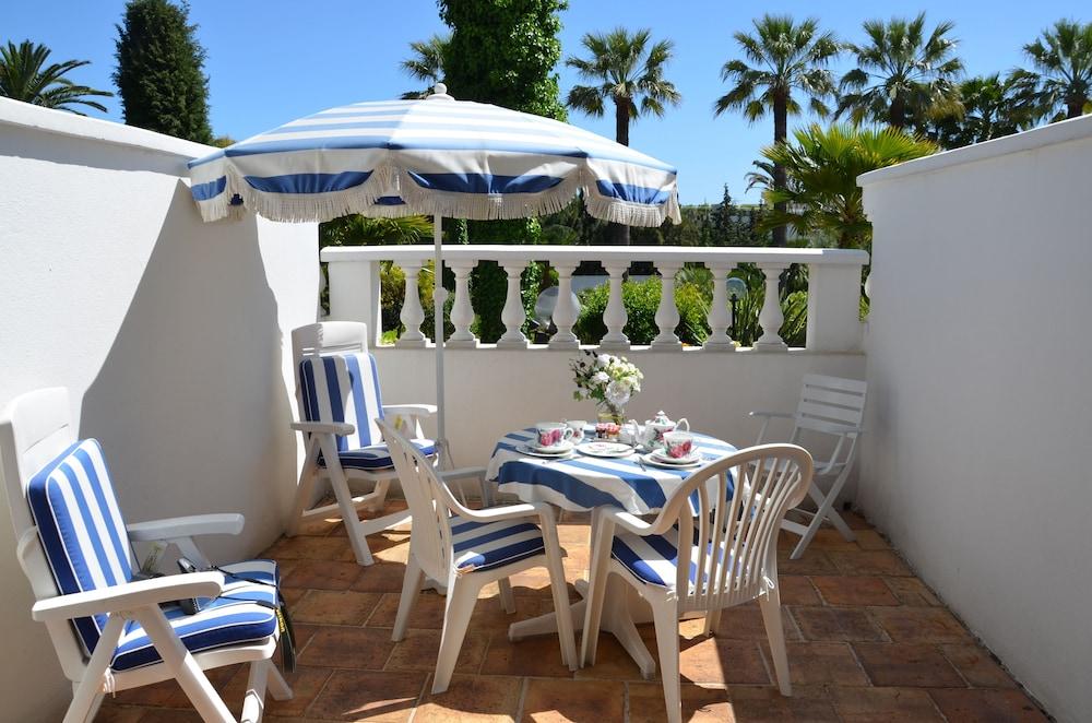 Des Mimosas Juan-les-Pins