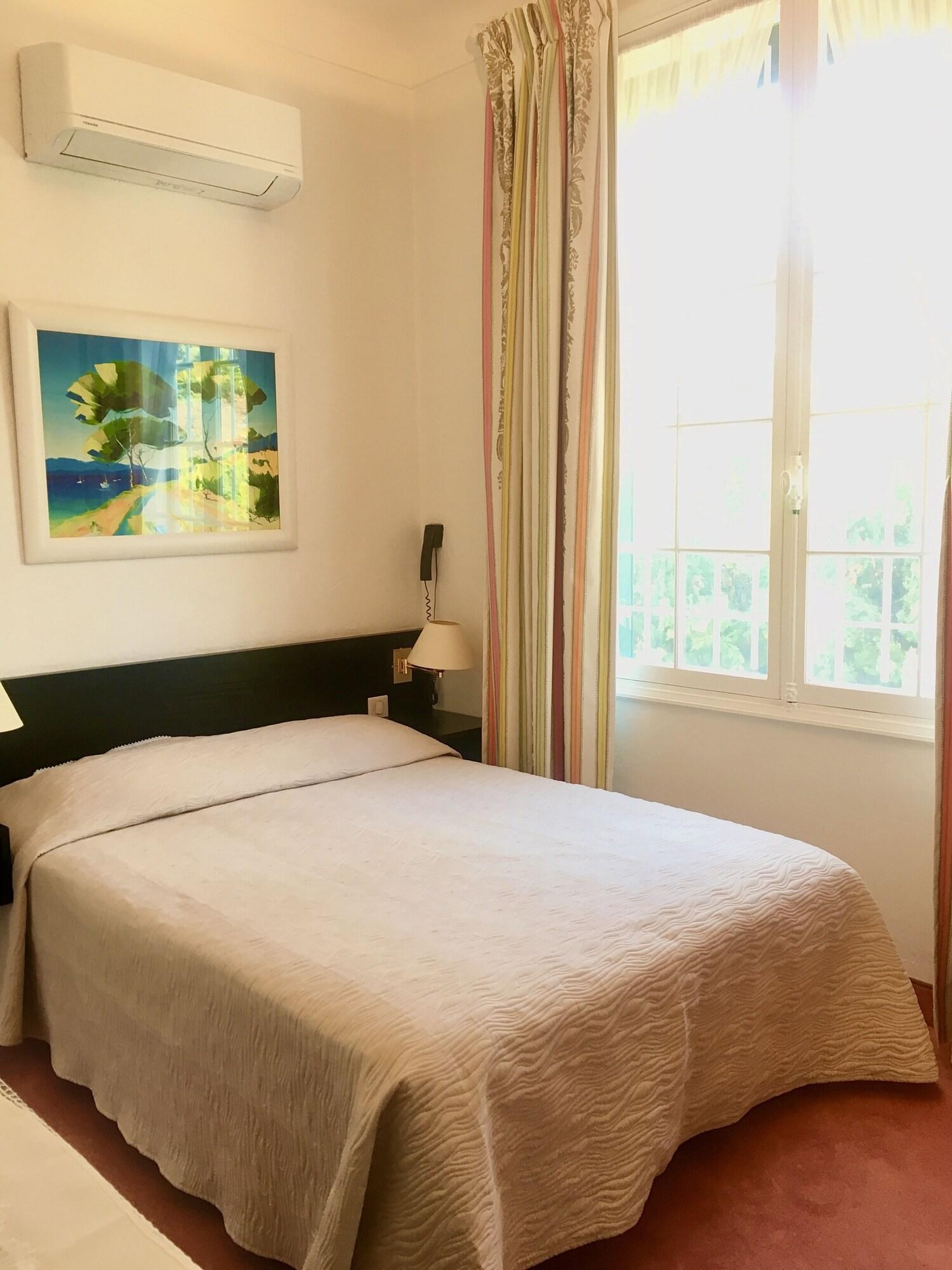 Hotel Des Mimosas